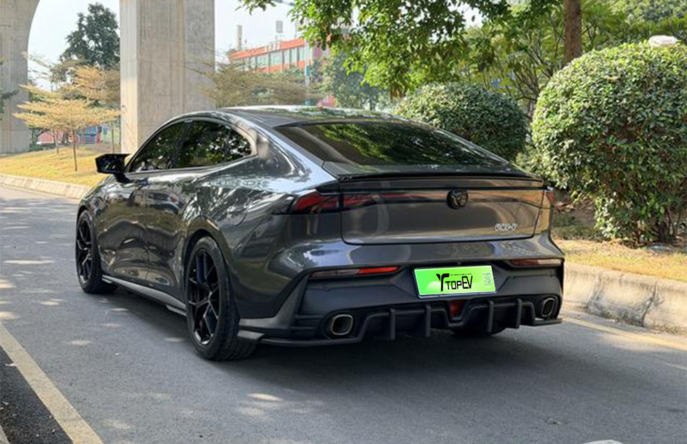 changan uni v price used